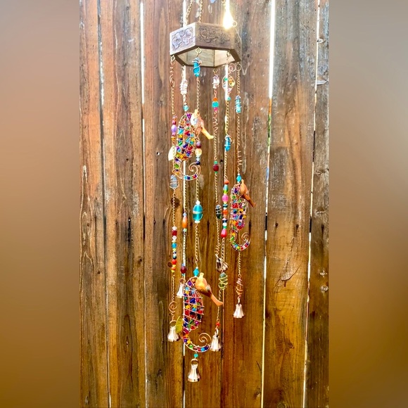 Gorgeous Glass Rocks & Beads Seahorse Wind Chime Sun Catcher Mobile - Picture 1 of 13